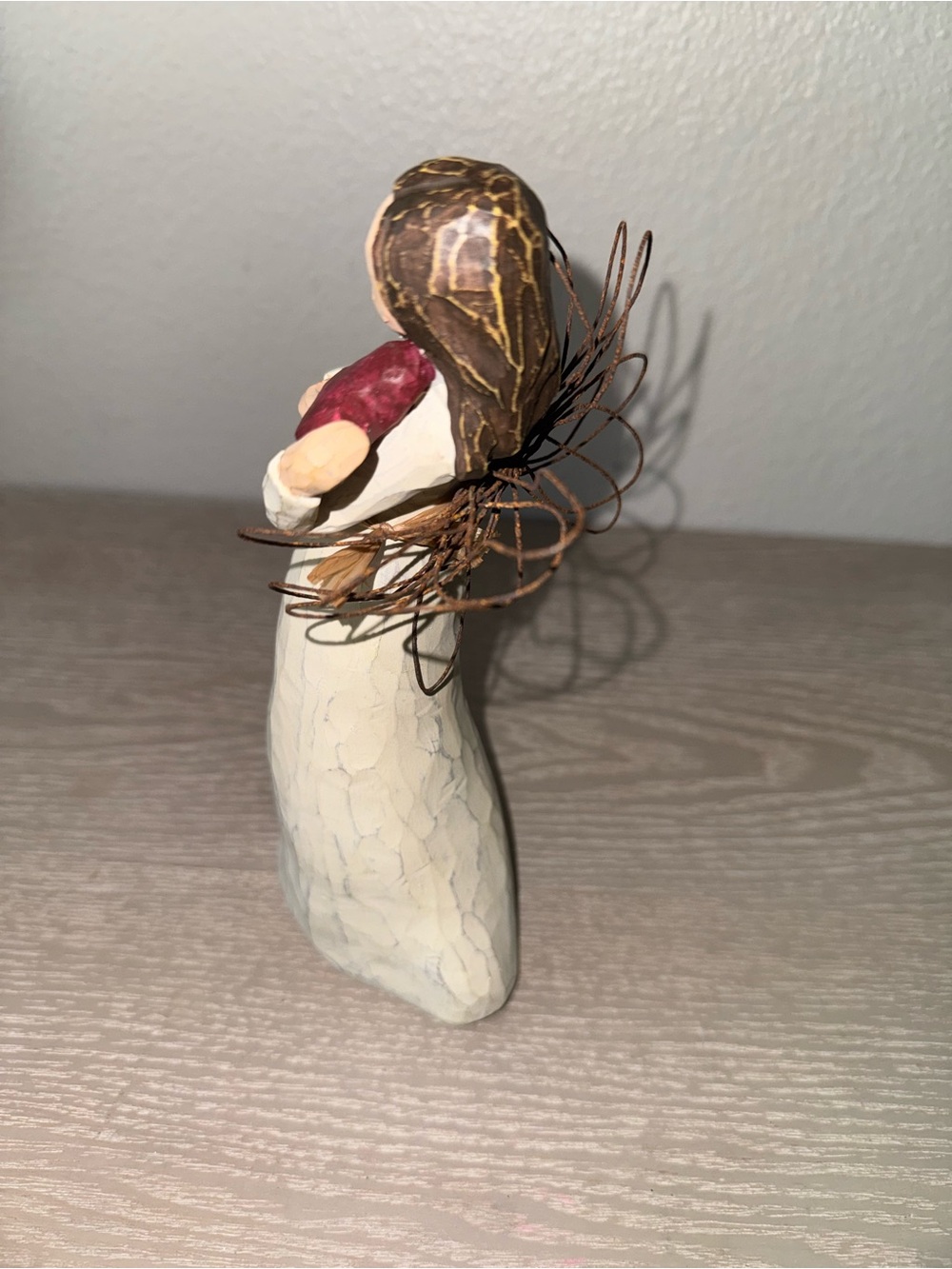 Vintage Willow Tree "Angel of the Heart" - Picture 3 of 5